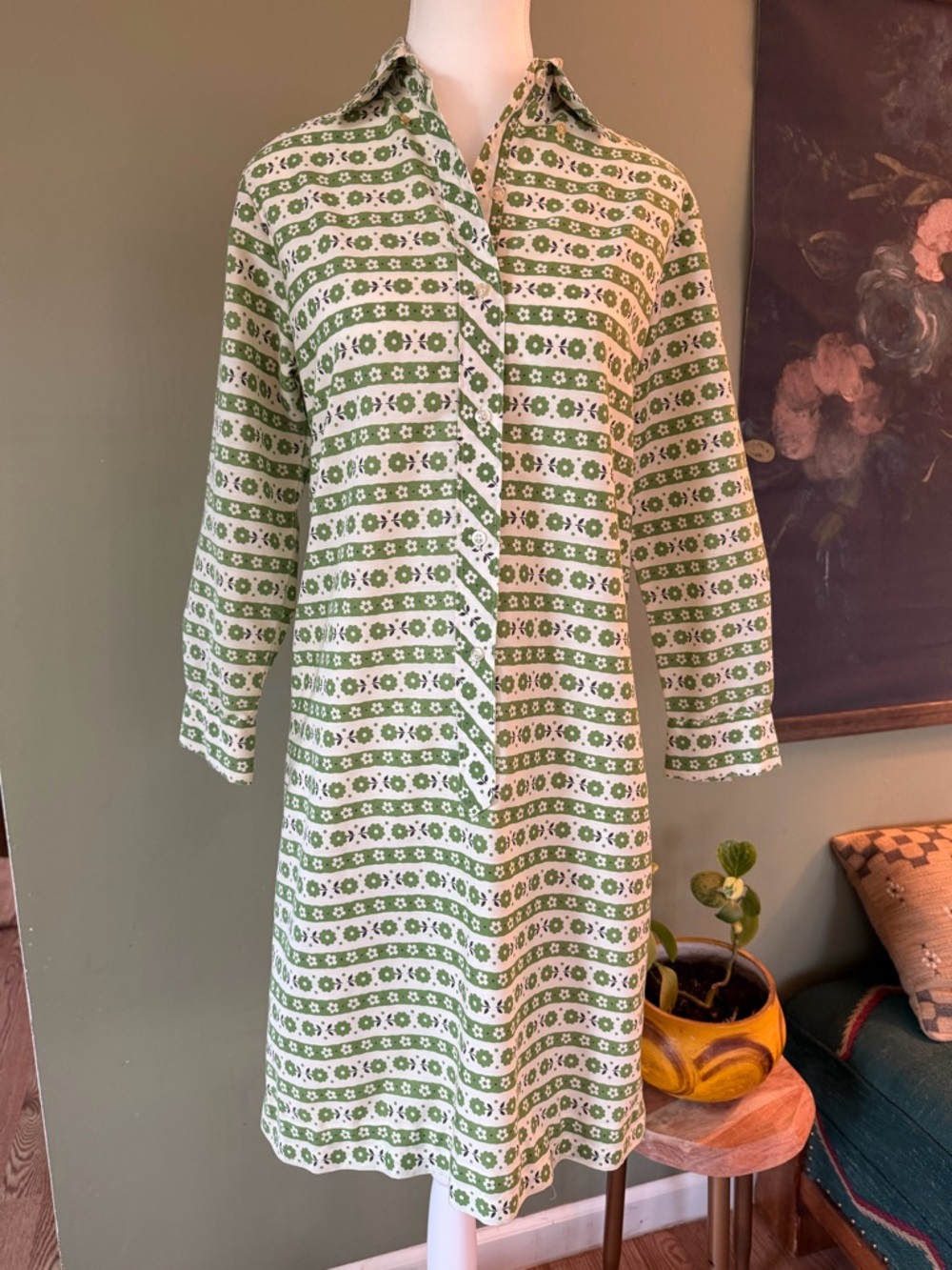 Vintage Park East by Swirl Green Floral Shirt Dress